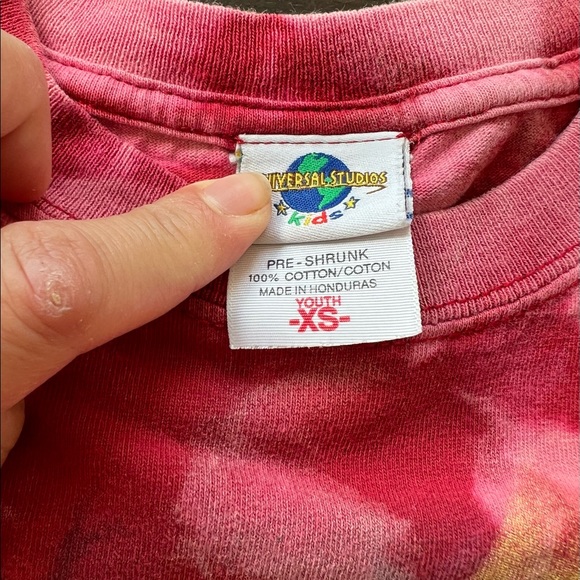 Kids repurposed bleached tee Universal Island of adventure - Picture 3 of 3